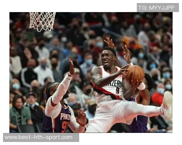 太阳队宣布裁掉前锋CJ亨特利双向球员身份终止 太阳队宣布裁掉前锋CJ亨特利双向球员身份终止